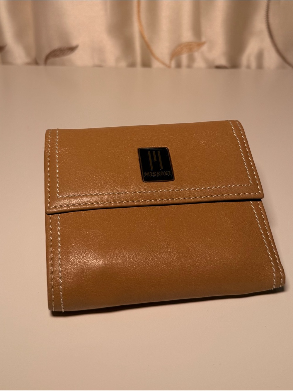 Missoni Tan Leather Card Holder with Contrasting White Stitching
